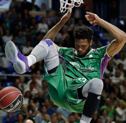 Victoria del Unicaja para seguir sumando de cara al Playoff (93-78)