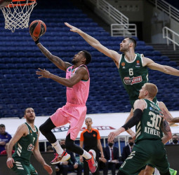 Mirotic supera la pegada de Hezonja recién llegado al Panathinaikos (77-85)