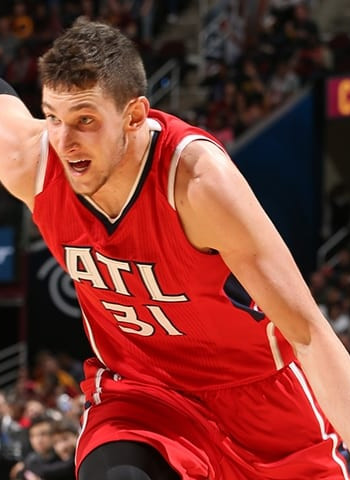 El ex Obradoiro Mike Muscala jugará dos temporadas más en los Atlanta Hawks