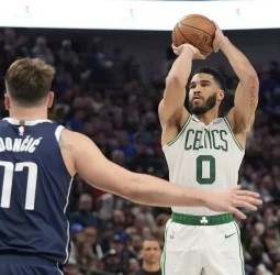 Tatum y Brown minimizan el buen partido de Doncic