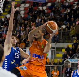 LEB Oro: Actel F Lleida y Leyma Coruña sufren para mantener el coliderato