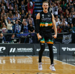 Ludde Hakanson, Jugador de la Jornada 13
