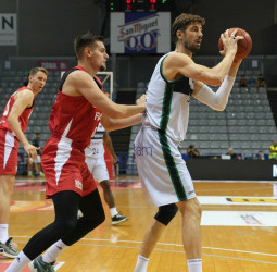 El Joventut, tercero de la Liga Catalana ganando al Bàsquet Girona (95-101)