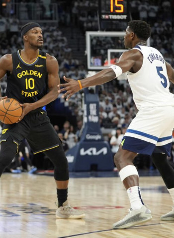 Los Warriors se sobreponen a la baja de Curry y golpean primero, 88-99 [0-1]