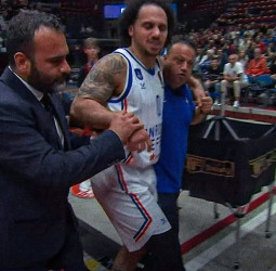 Shane Larkin estará fuera de juego durante tres a cuatro semanas