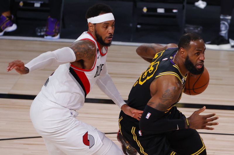 Los Lakers le ofrecen el mejor homenaje a Kobe (135-115) y [3-1]