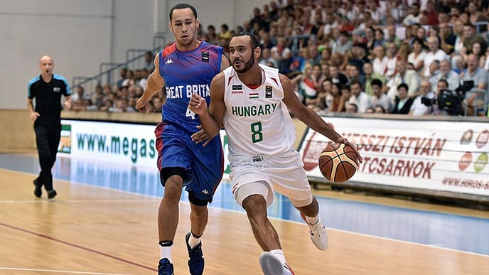 Adam Hanga se une al equipo tras su gran actuación en el Preeuropeo
