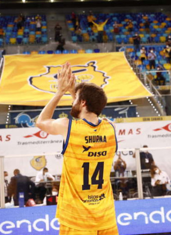 John Shurna seguirá de amarillo dos temporadas más