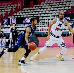 Un pésimo segundo cuarto condena al MoraBanc Andorra contra la Virtus Bolonia (66-82)
