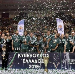 Panathinaikos supera a un combativo PAOK para ganar la copa griega