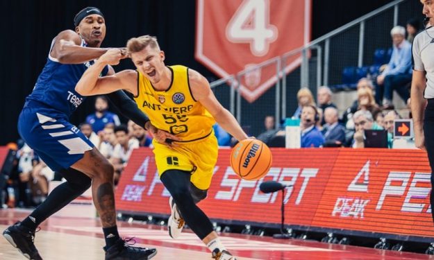 Luka Rupnik ficha por el Nymburk checo