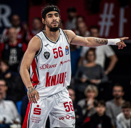 San Pablo Burgos se interesa en Jhivvan Jackson
