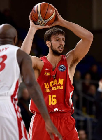 El UCAM Murcia más coral vence en Utena (83-93)