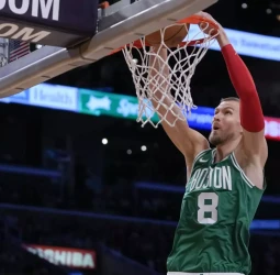 Los Celtics ganan por vez primera a los Lakers en Navidad