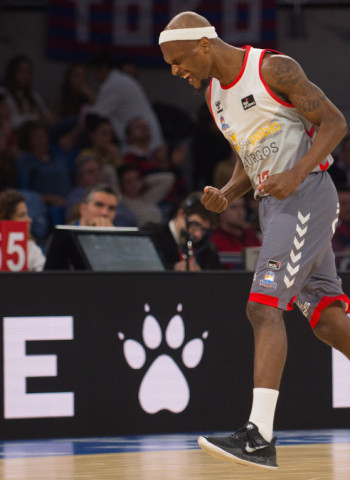 Derrota del Baskonia ante San Pablo Burgos (74-82)