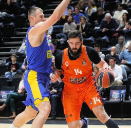 Valencia Basket cierra la EuroLeague con victoria ante Maccabi (87-84)