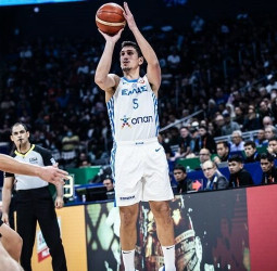 Grecia logra una victoria dramática ante Nueva Zelanda con una remontada en los últimos minutos (83-74)