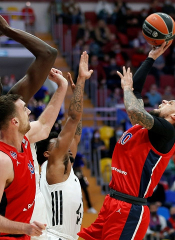 Hackett inspira al CSKA contra el batallador ASVEL (90-83)