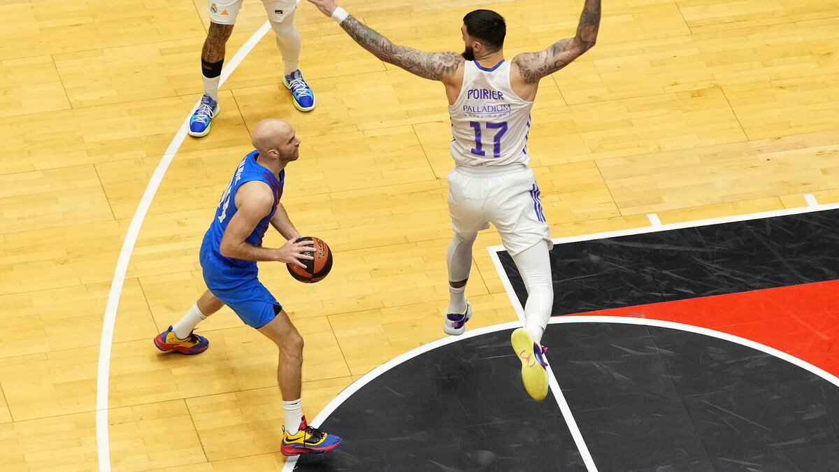 El Barça revalida título y amenaza la hegemonía blanca (59-64)