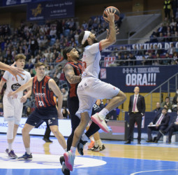 Kassius Robertson, el mejor generador de puntos de la historia de Monbus Obradoiro