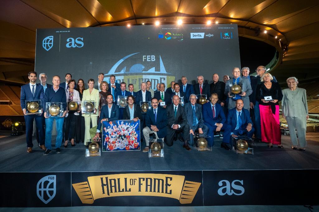 La Segunda Promoción del Hall of Fame desborda la emoción del baloncesto español