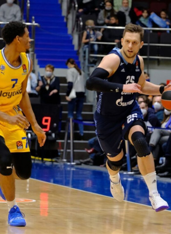 Mateusz Ponitka vuelve a sonar para el Baskonia