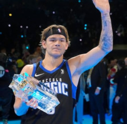 Mac McClung vuelve a ser el "rey del aire"