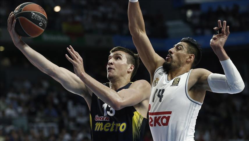 Bogdan Bogdanovic duda entre irse a los Kings o quedarse en el Fenerbahce