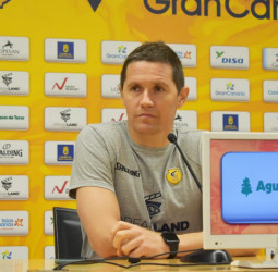 Jaka Lakovic: «No vamos a ganar en veinte o treinta minutos, debemos jugar los cuarenta»