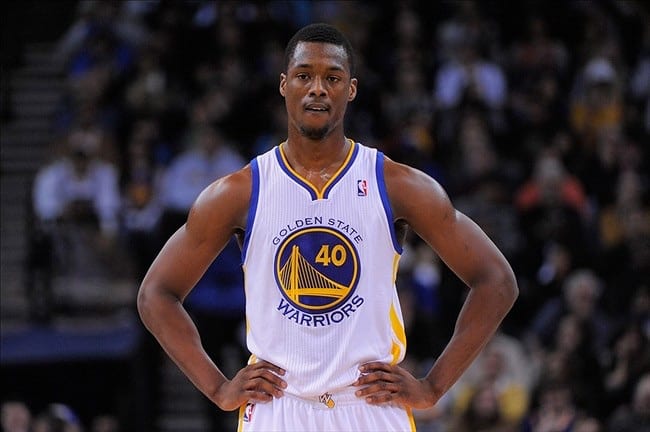 Harrison Barnes salva a los Warriors en el último segundo