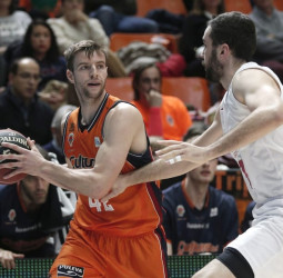 Valencia Basket pone a prueba su buena dinámica en la pista del Tecnyconta Zaragoza