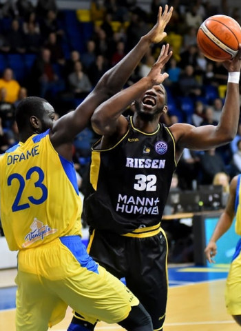 Trevor Mbakwe negocia con el AEK Atenas