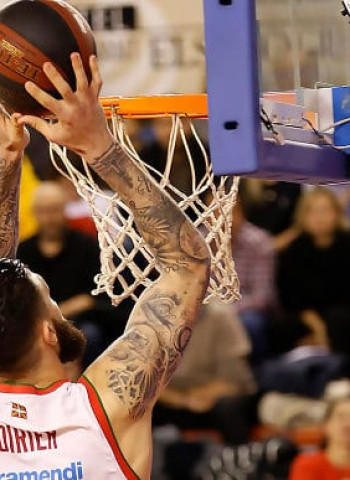 Victoria de músculo del Baskonia en Manresa (66-82)