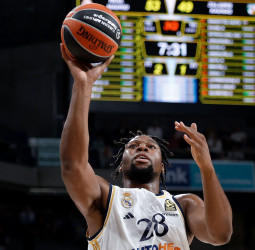 Guerschon Yabusele se lesiona la rodilla