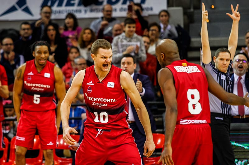 Tecnyconta Zaragoza da un paso más tirando de oficio ante Cafés Candelas Breogán (83-69)
