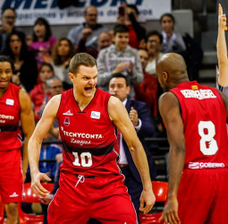 Tecnyconta Zaragoza da un paso más tirando de oficio ante Cafés Candelas Breogán (83-69)