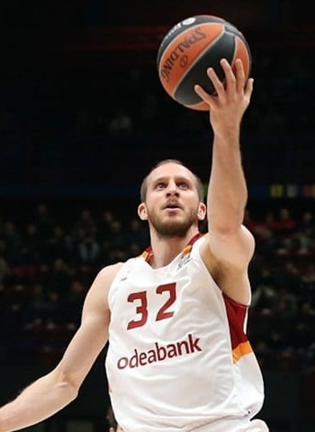 El Fenerbahce Dogus anuncia el fichaje de Sinan Guler