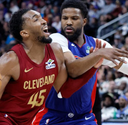 La noche NBA: Los Pistons se dan un alegría, Suns no puede con los lobos, y los Bucks caen ante los Knicks