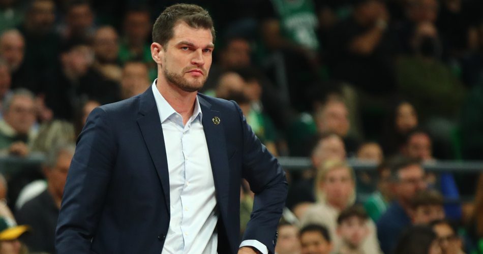 Tiago Splitter refuerza a los Blazers