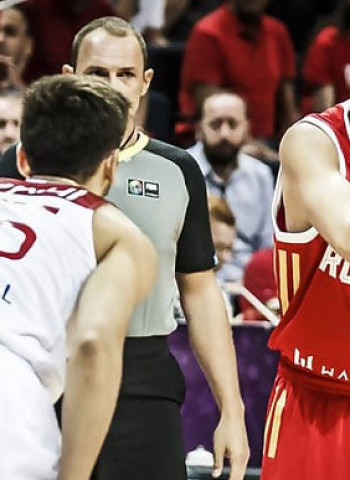 Shved hace enmudecer Estambul (73-76)