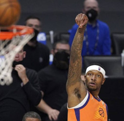 Phoenix Suns se refuerza con Aaron Holiday y Torrey Craig