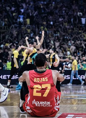 UCAM Murcia roza la final de la Basket Champions League (77-75)