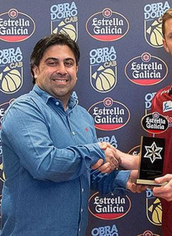 Mickey McConnell, elegido Jugador Estrella Galicia del mes de abril