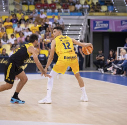 El Dreamland Gran Canaria golpea primero en la ida de la Copa Isola (73-68)