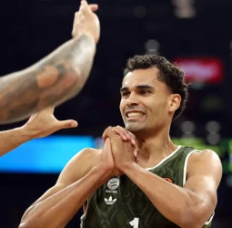 Bayern empata con Zalgiris en la cima de la clasificación, 77-74