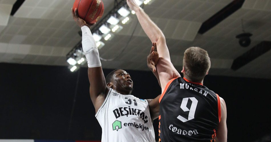 Ángel Delgado, opción interior para el Valencia Basket