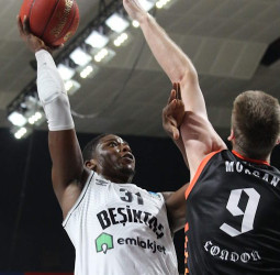 Ángel Delgado, opción interior para el Valencia Basket