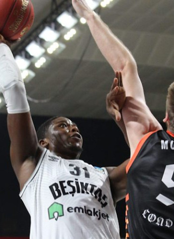 Ángel Delgado, opción interior para el Valencia Basket