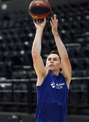 Kyle Kuric, baja para los próximos partidos