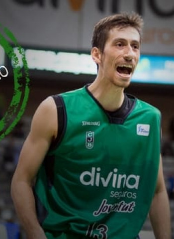 José Nogués amplía su contrato una temporada más